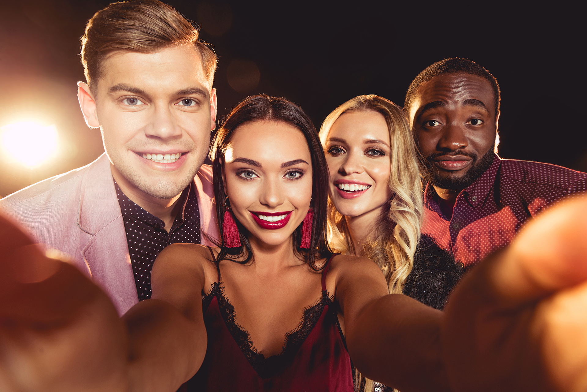 Micro-Influencers vs. Macro-Influencers: Which Delivers Better ROI?
